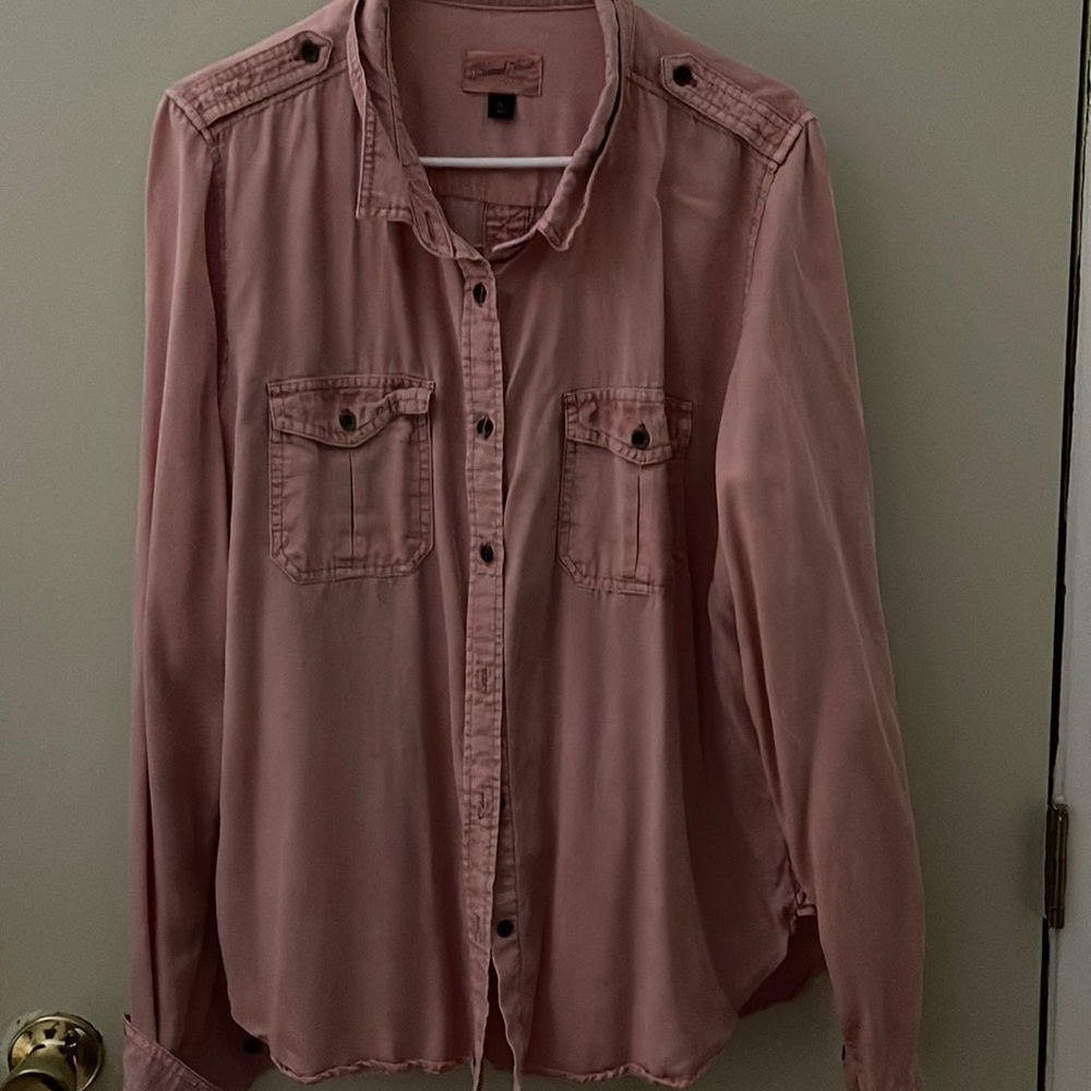 Universal Thread Button Down shirt
